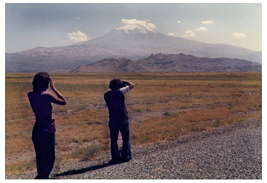 zMount Ararat near the Turkey-Iran border.