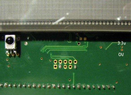 Location of 3.3v via supplying 3.3v to HCU04.