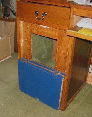 Front panel of pedestal.